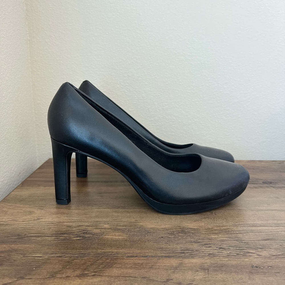 Clark’s Women's Ambyr Joy High-Heeled Comfort Pumps